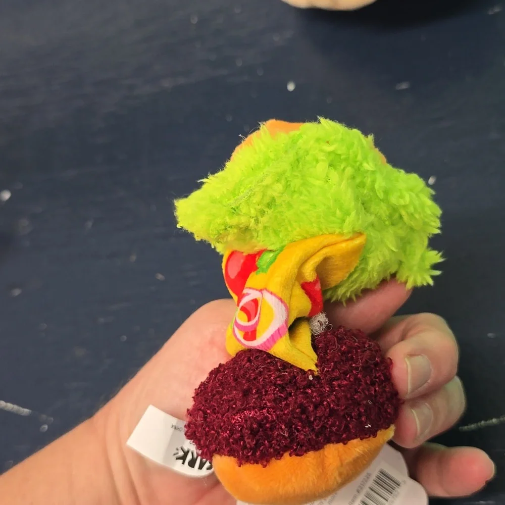 Bark Hamburger Patti Plush Dog Toy NWT‎ Size Small 0-20 Pounds